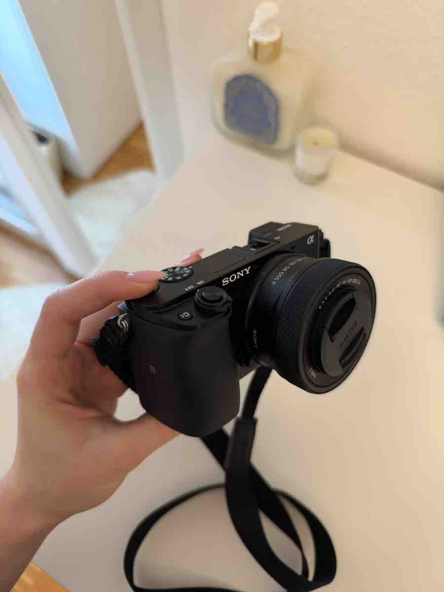 Sony Fotocamera: Sony Alpha 6100 Systemkamera mit 16-50mm Objektiv – Nuovo (secondo la descrizione) da Steinhausen venduto da Zuka99 1