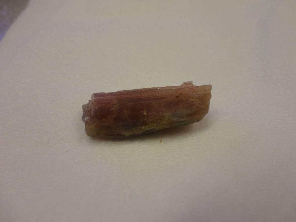Edelsteine: Rubelith-Kristall – Neu (gemäss Beschreibung) aus Bleienbach von Mineral_Antik57 1