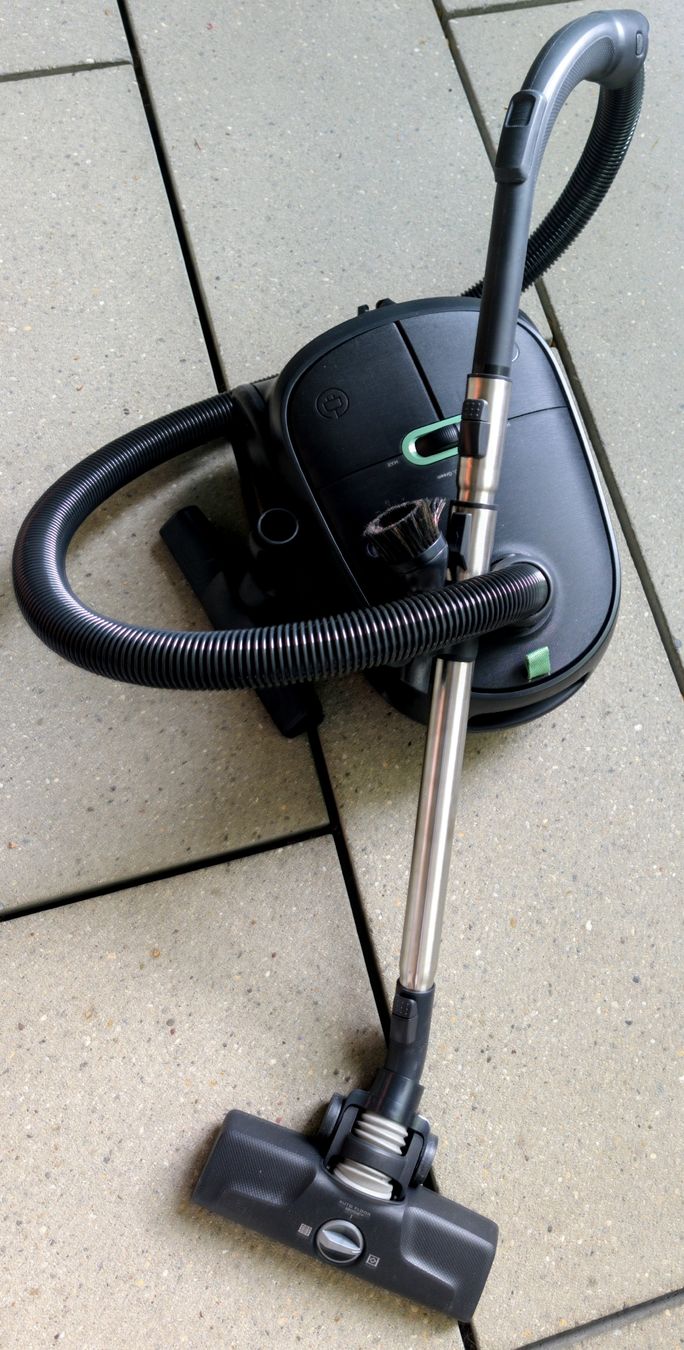 Electrolux Aspirateurs & Accessoires: Electrolux Clean 600 mit Ersatzfiltern – D'occasion à Zürich par hanso-foundation 1