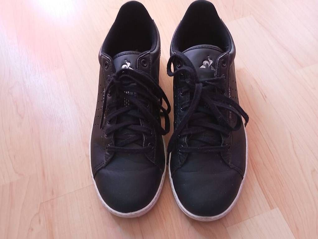Scarpe da uomo: Sneaker Grösse 39 schwarz ab Fr. 5.-- – Nuovo (secondo la descrizione) da Zäziwil venduto da 33qfmnx9 1