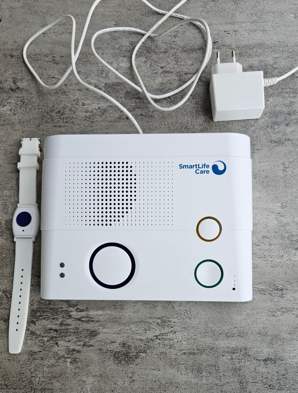 SmartLife Care Sistemi d'allarme: SmartLife Care Genius Notrufgerät – Usato da Tegerfelden venduto da huustiershop
