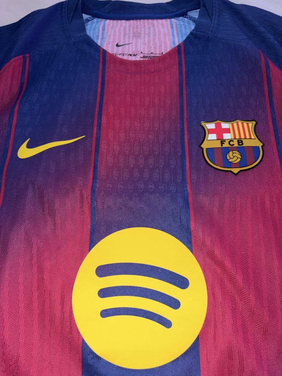 FC Barcelona Canottiere & Pantaloni: FC Barcelona Authentic Trikot / size M – Usato da Urdorf venduto da YannisW. 1