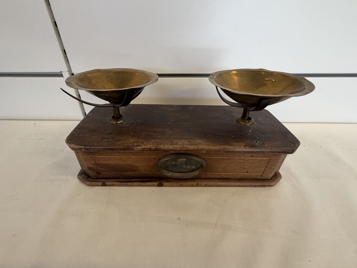 Bilance e pesi: Balance de precision ancienne bois laiton  – Usato da montreux venduto da Always-Good