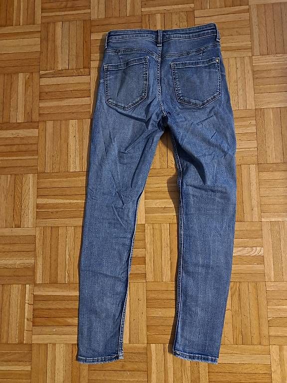 Jeans: Damen Jeanshose – D'occasion à Volketswil par ale_f7mk 1