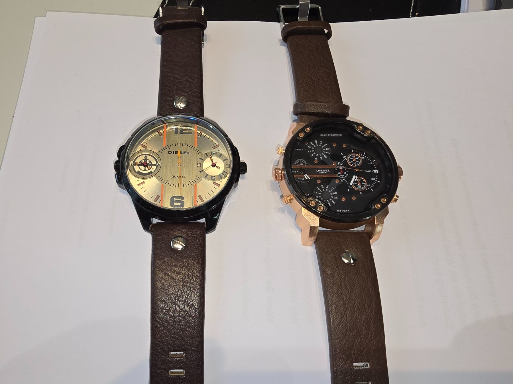 Diesel Orologi: 2 Stück grosse Dieseluhren – Usato da Strengelbach venduto da Mosers