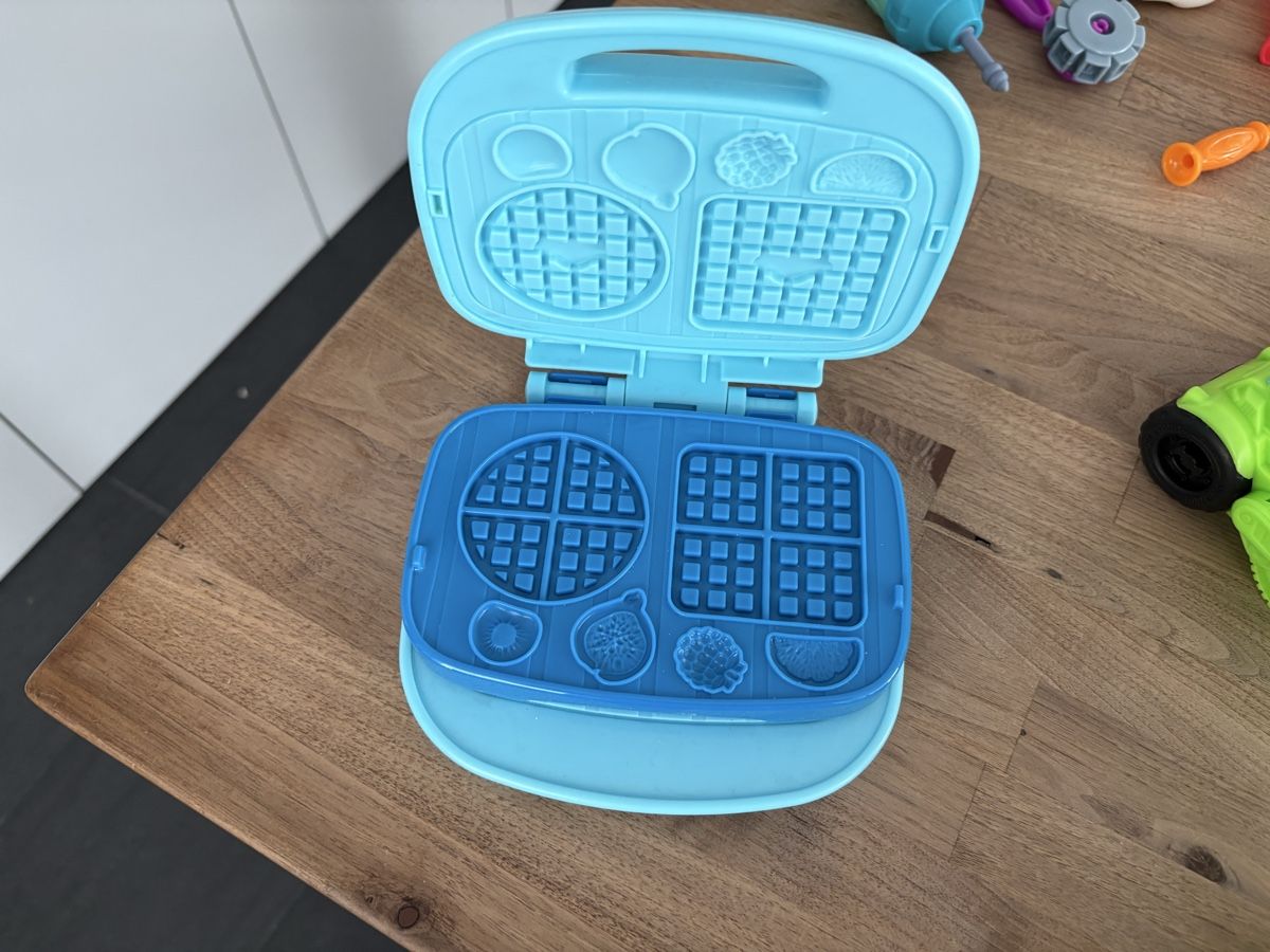 Play-Doh Spielzeuge: Play-Doh Sammlung – Gebraucht aus Uttigen von Brainbug 3
