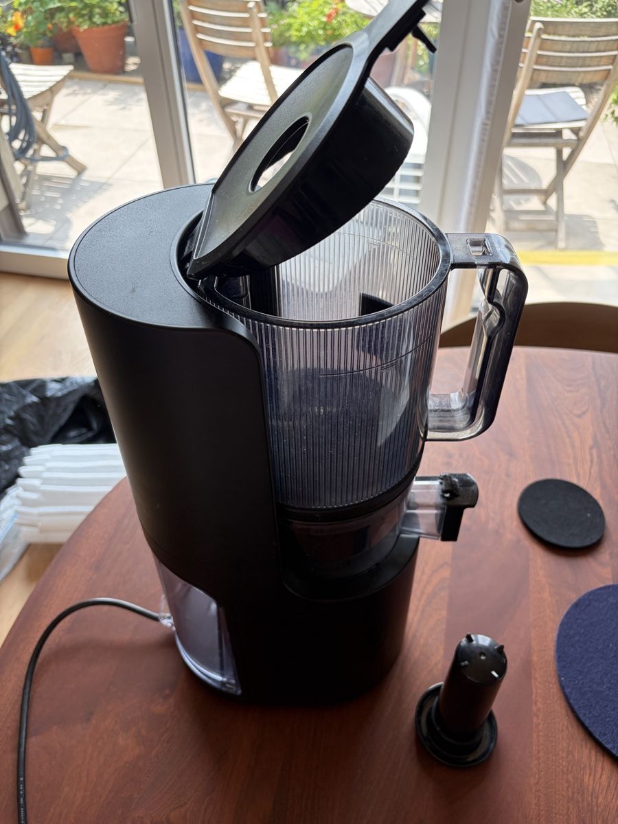 Hurom Küchengeräte: Hurom Slow Juicer Black Used – Gebraucht aus Zürich von elisajana 2