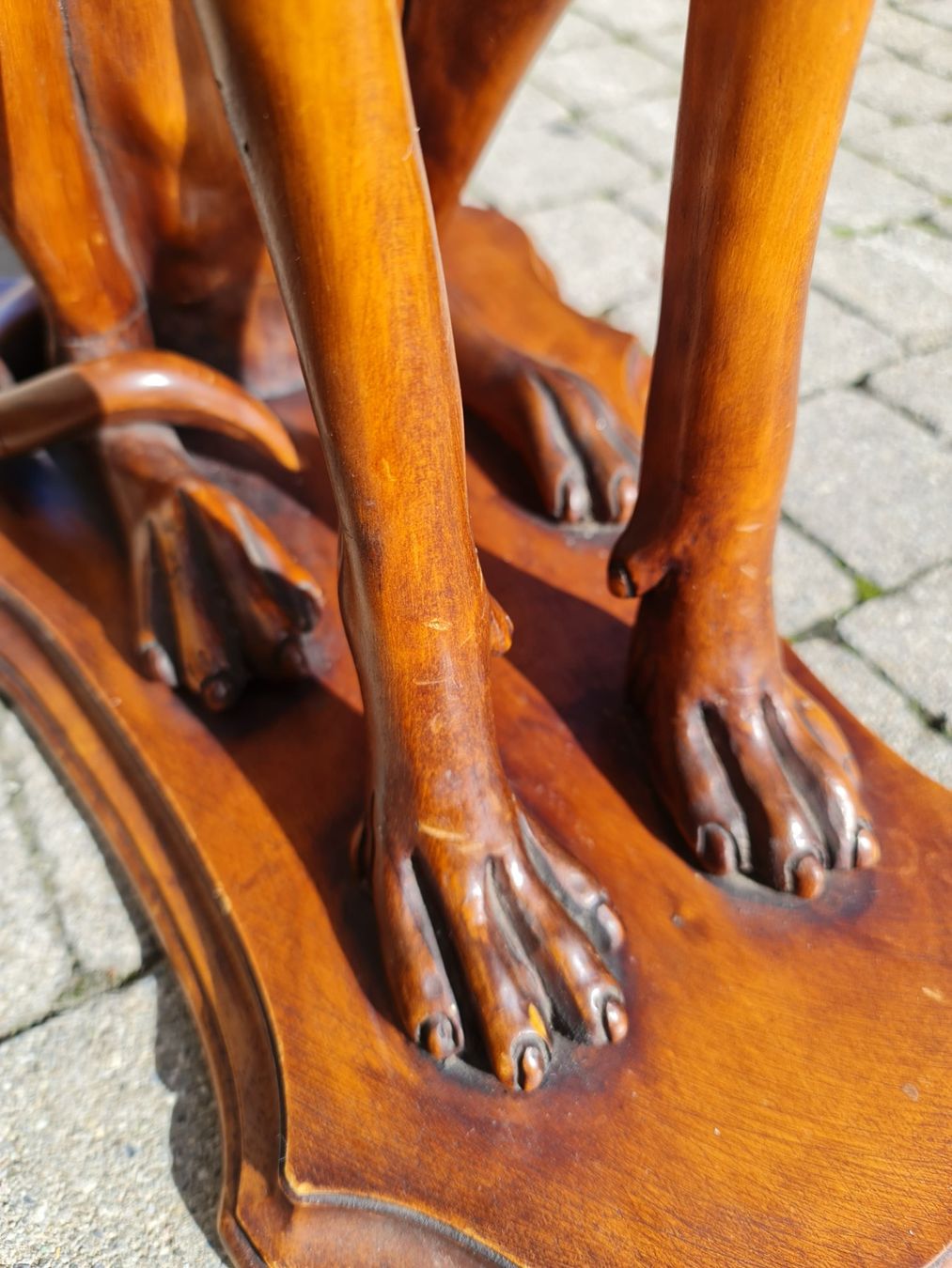 Skulpturen & Statuen: Grosse Holzskulptur Windhund – Gebraucht aus Degersheim von Tosam_Degersheim 5