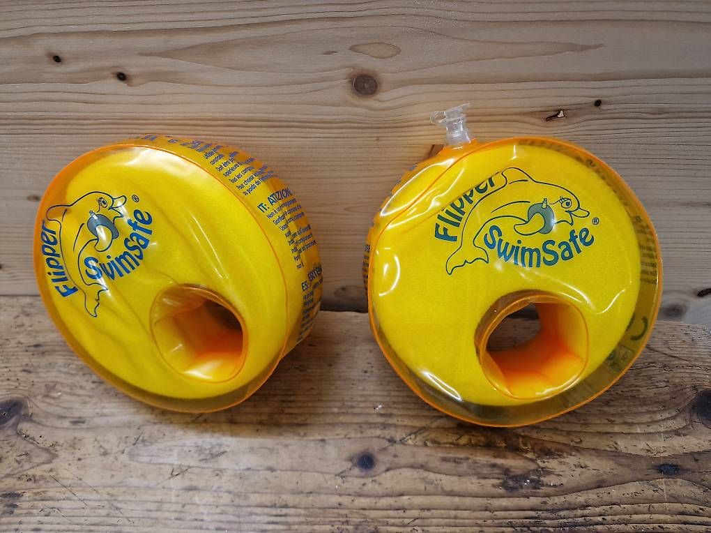 Flipper: Schwimmflügeli Flipper Swimsafe – Usato da Büren an der Aare venduto da rwrb