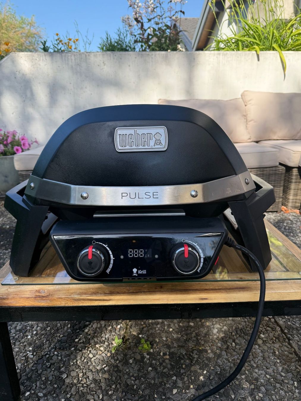 Weber Griglie: Grill électrique Pulse 2000 WEBER – Usato da Veyrier venduto da mur_frz2