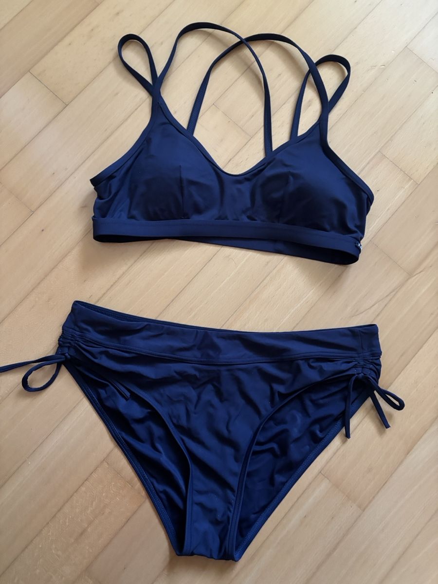 Esprit Costumi da bagno & Bikini: Dunkelblauer Bikini  Grösse S/36, Esprit – Usato da Ostermundigen venduto da Ivoire