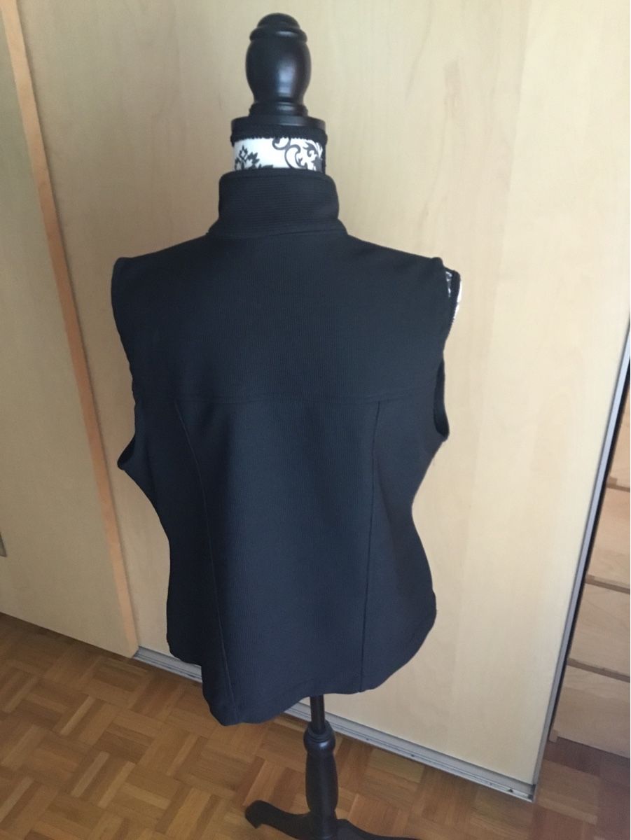 Gilet & Giacche senza maniche: Schwarzes Giltet Gr XL – Usato da Endingen venduto da Warlock