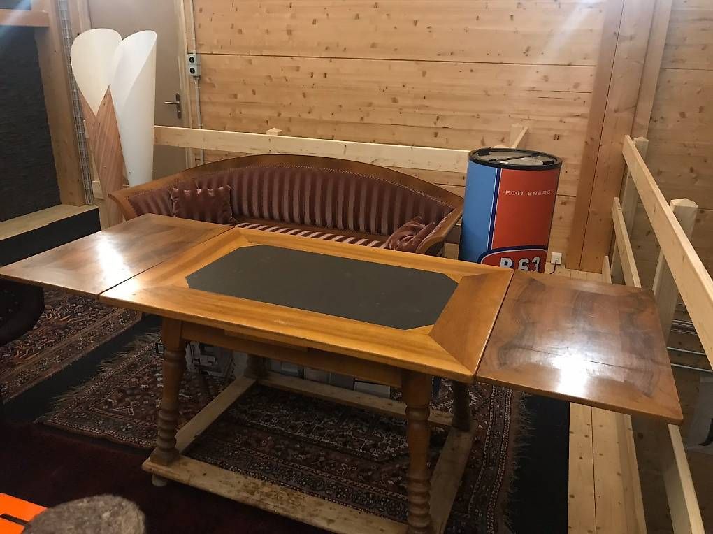 Tables: Sehr alter Bauernschiefertisch – D'occasion à Lengnau BE par Swiiity 2