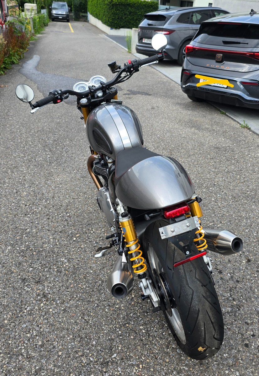 Triumph Route: Triumph Thruxton 1200 R  Umbau – D'occasion à steffisburg par daclasera 3