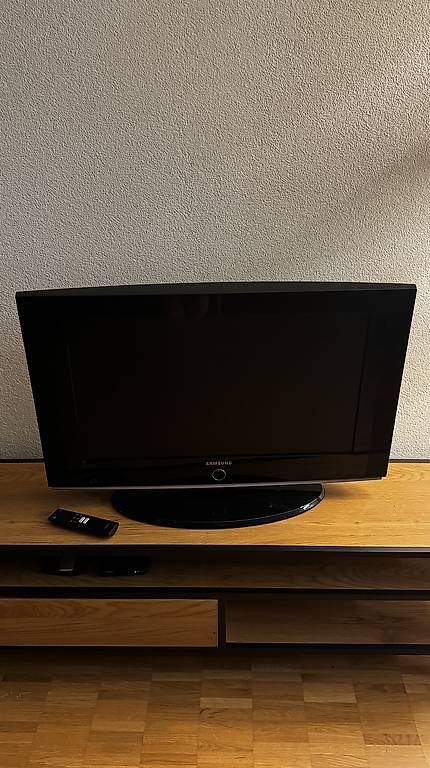 Fernseher: Samsung TV 26 Zoll – Gebraucht aus Basel von R__Mueller 1