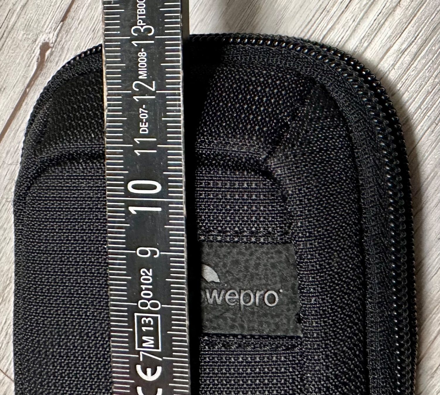 Lowepro Borse: LOWEPRO Kameratasche Gürteltasche Handytasche NEU – Nuovo (secondo la descrizione) da Rickenbach b. Wil venduto da sunneschii_ 7
