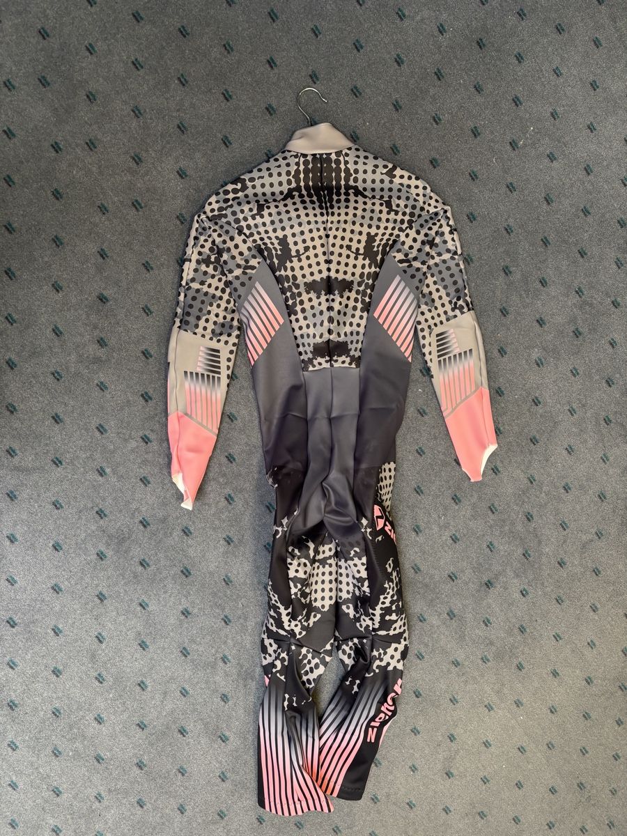 Completi: Skirenndress neu Gr. 176 – Nuovo e nell'imballaggio originale da Sörenberg venduto da dfew 1