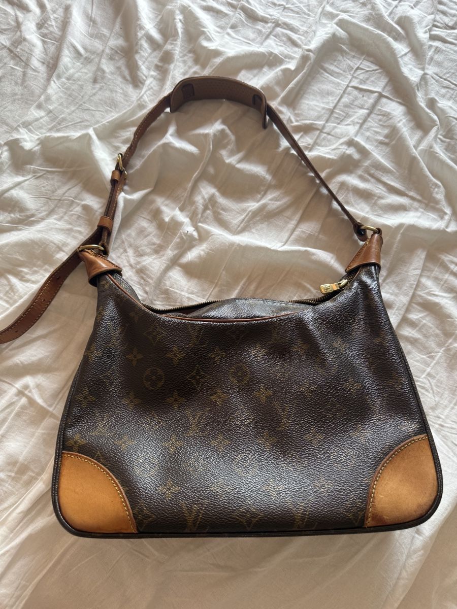 Borse da donna: Louis Vuitton Monogram Tasche Leder Canvas mittel – Usato da Rickenbach BL venduto da lua_xzm7