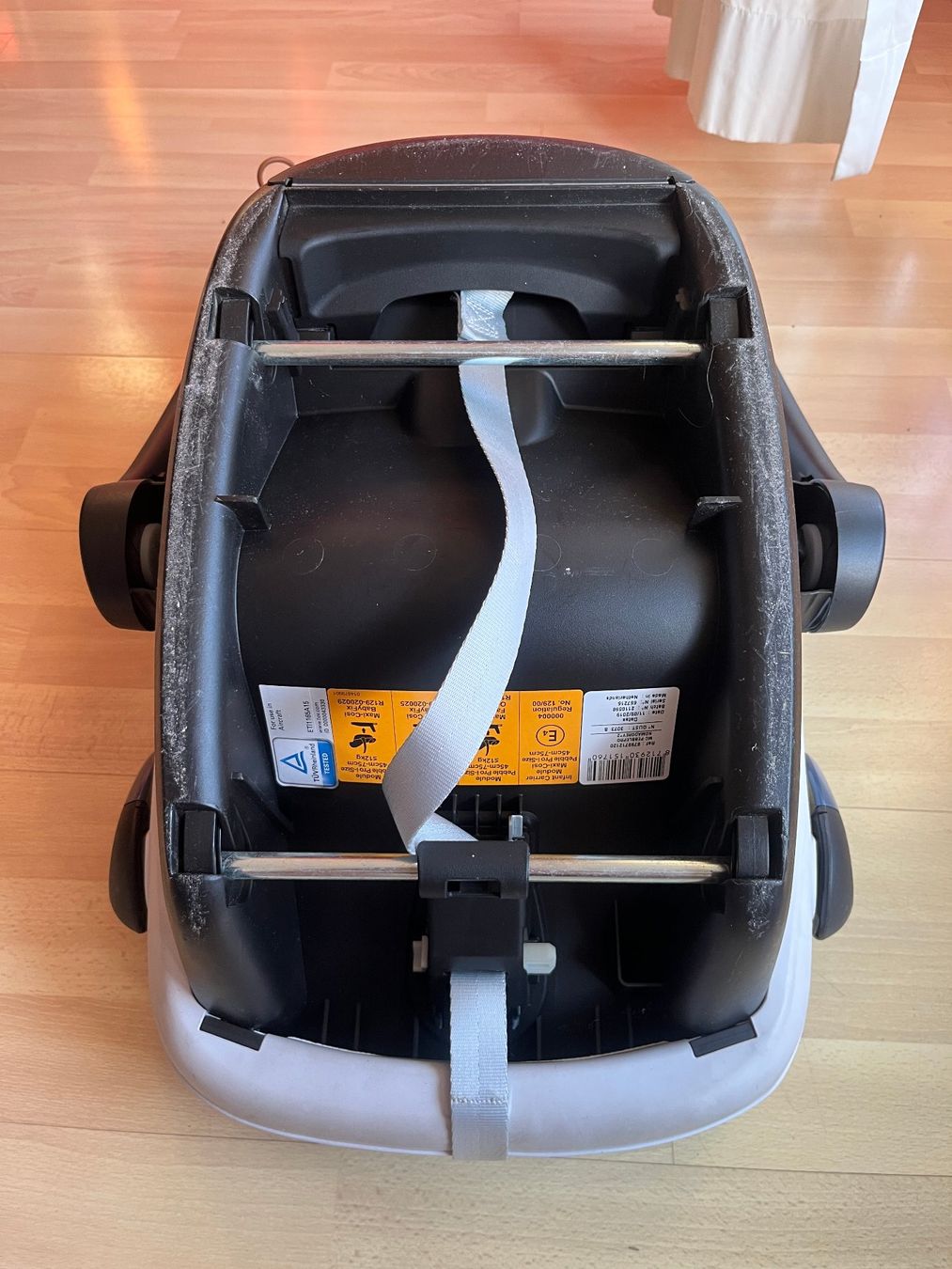 Maxi-Cosi Seggiolini per auto: Maxi Cosi Babyschale Pro i-Size Infant Carrier Module – Usato da Zollikerberg venduto da Cmmoser 5