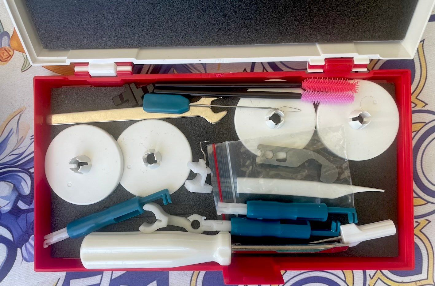 Elna Macchine da cucire: Elna Overlock 664 pro – Usato da Zürich venduto da Rugony 5