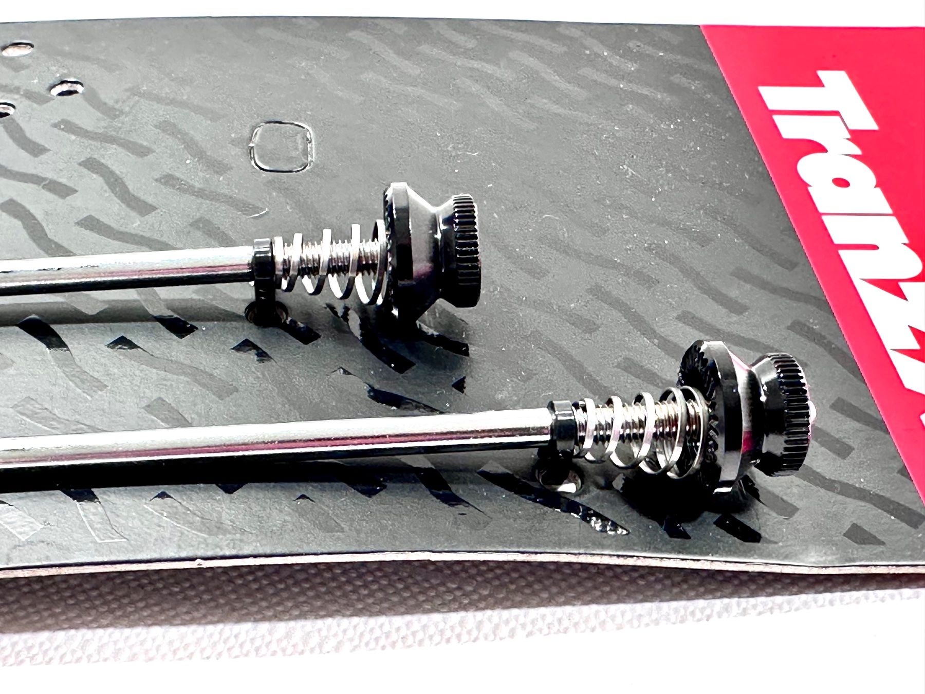 Ersatzteile: Achssicherungs-Set Tranz-X Schnellspanner Schwarz NEU – Neu und originalverpackt aus Luzern von bikeandbeltcom 1