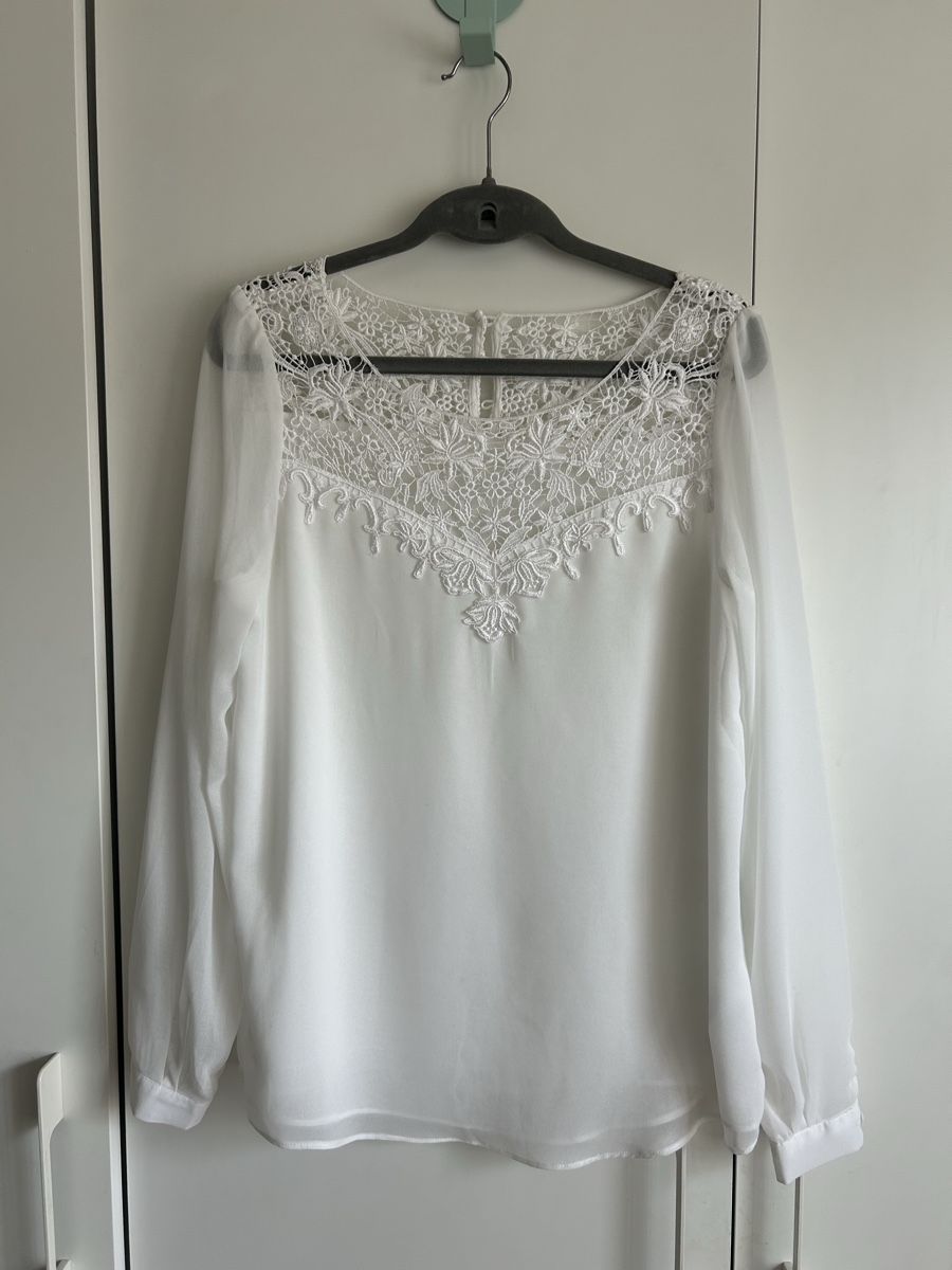 Camicette: Bluse weiss mit Spitze guter Zustand – Usato da Riehen venduto da S______