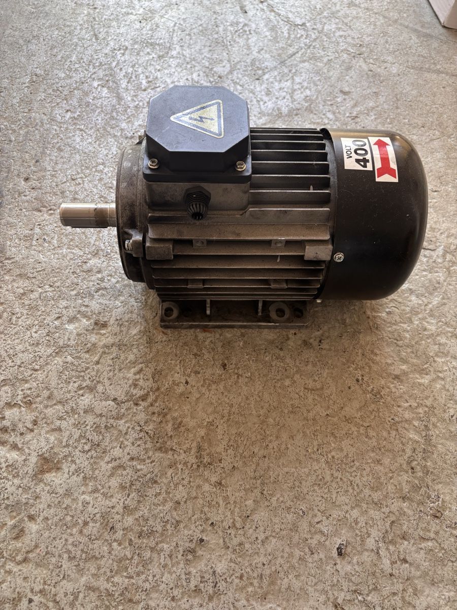 Motoren: motor defekt – Gebraucht aus Gurzelen von jul_5txj 3