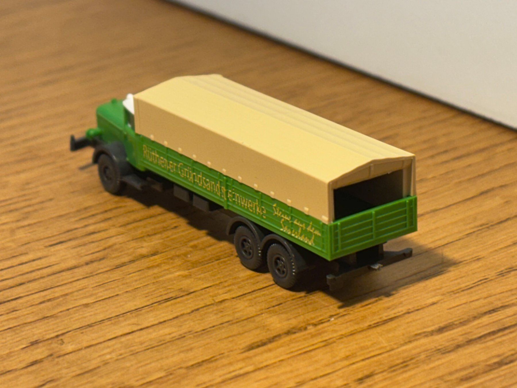 Modelleisenbahnen: M1415: Oldtimer Lastwagen (Spur N) – Gebraucht aus Birsfelden von Birs_25 2