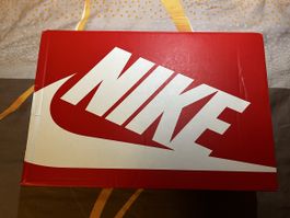 Nike Dunk Low Retro schwarz weiss Grösse 44 neu in Box
