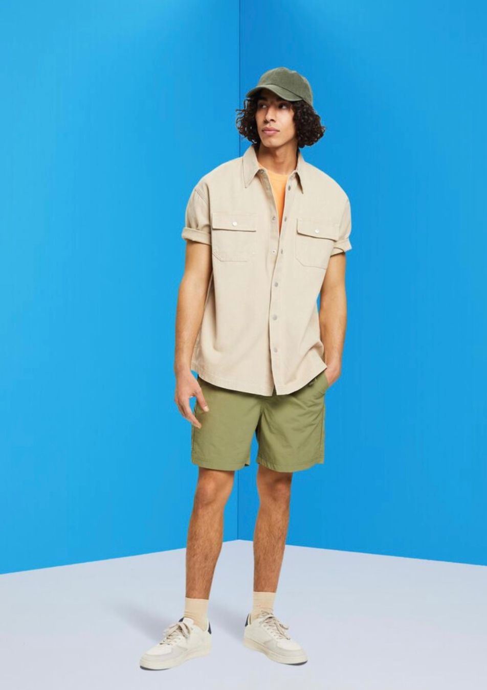 Esprit Camicie: Kurzärmeliges Hemd im Boxy-Style – Nuovo e nell'imballaggio originale da Wittenbach venduto da bes_k8vr 5