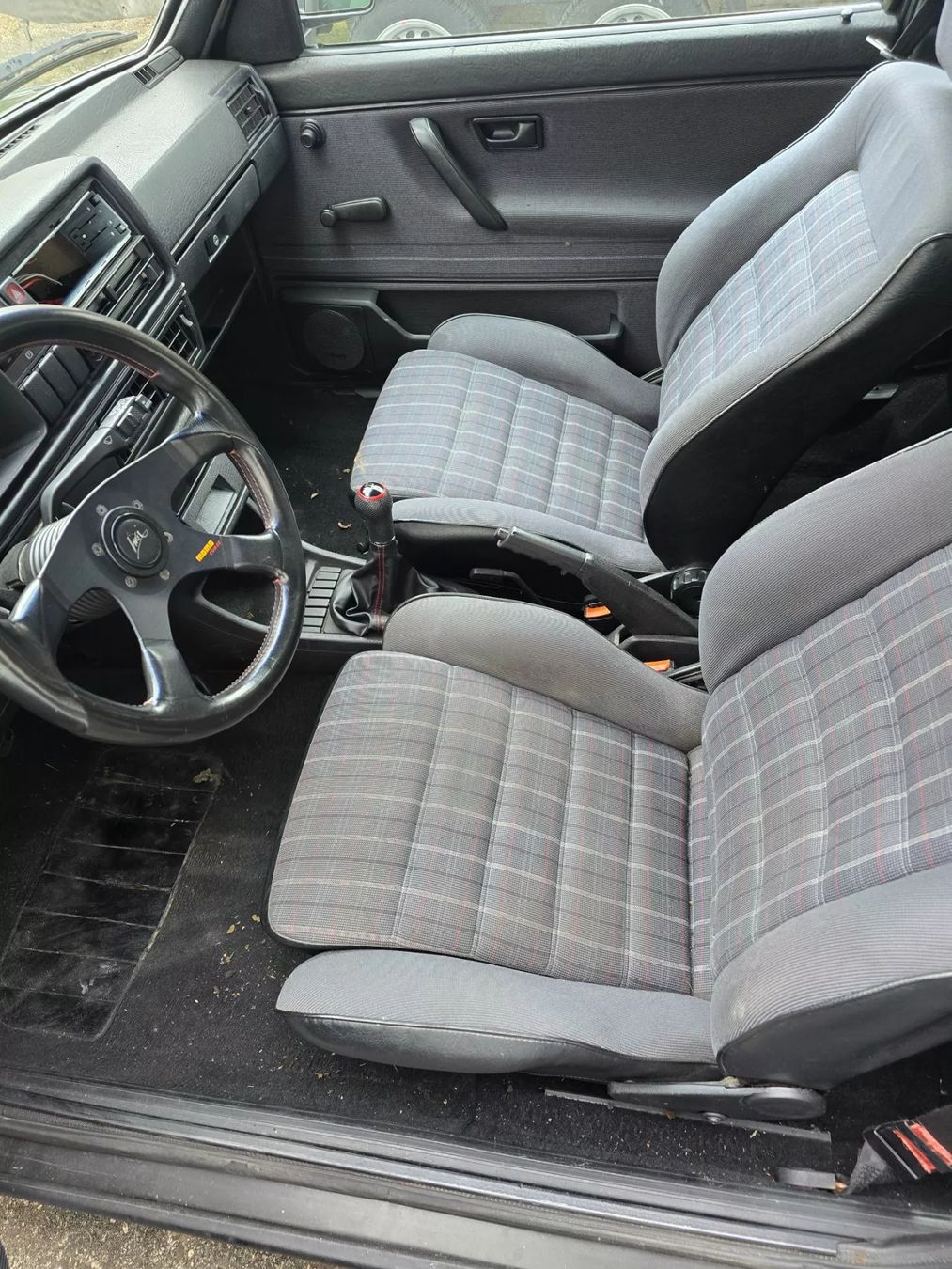 VW Automobili: VW Golf II GTI 16V – Difettoso da Rebstein venduto da Hossarossa 6