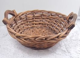 Schöner Deko Korb aus Holz