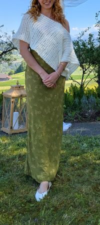 Gehäkelter Bolero für einen Sommerabend an einer Hochzeit