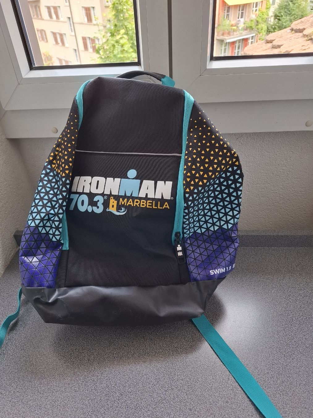 Zaini: Rucksack Ironman 70.3 Marbella neuwertig – Usato da Bern venduto da Madagaskarpalme