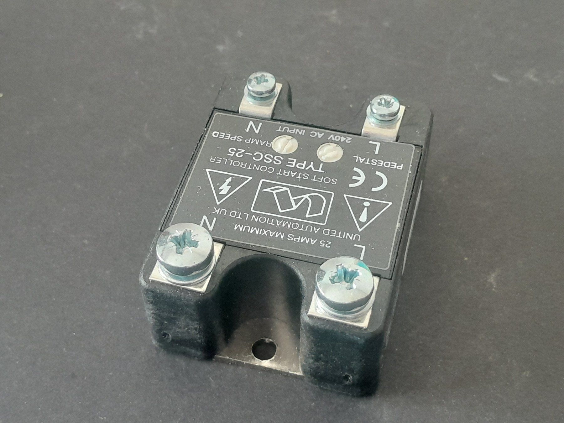 Componenti elettronici: Soft Start Controller United Automation SSC-25 25A – Nuovo e nell'imballaggio originale da Zürich venduto da raphahello 1