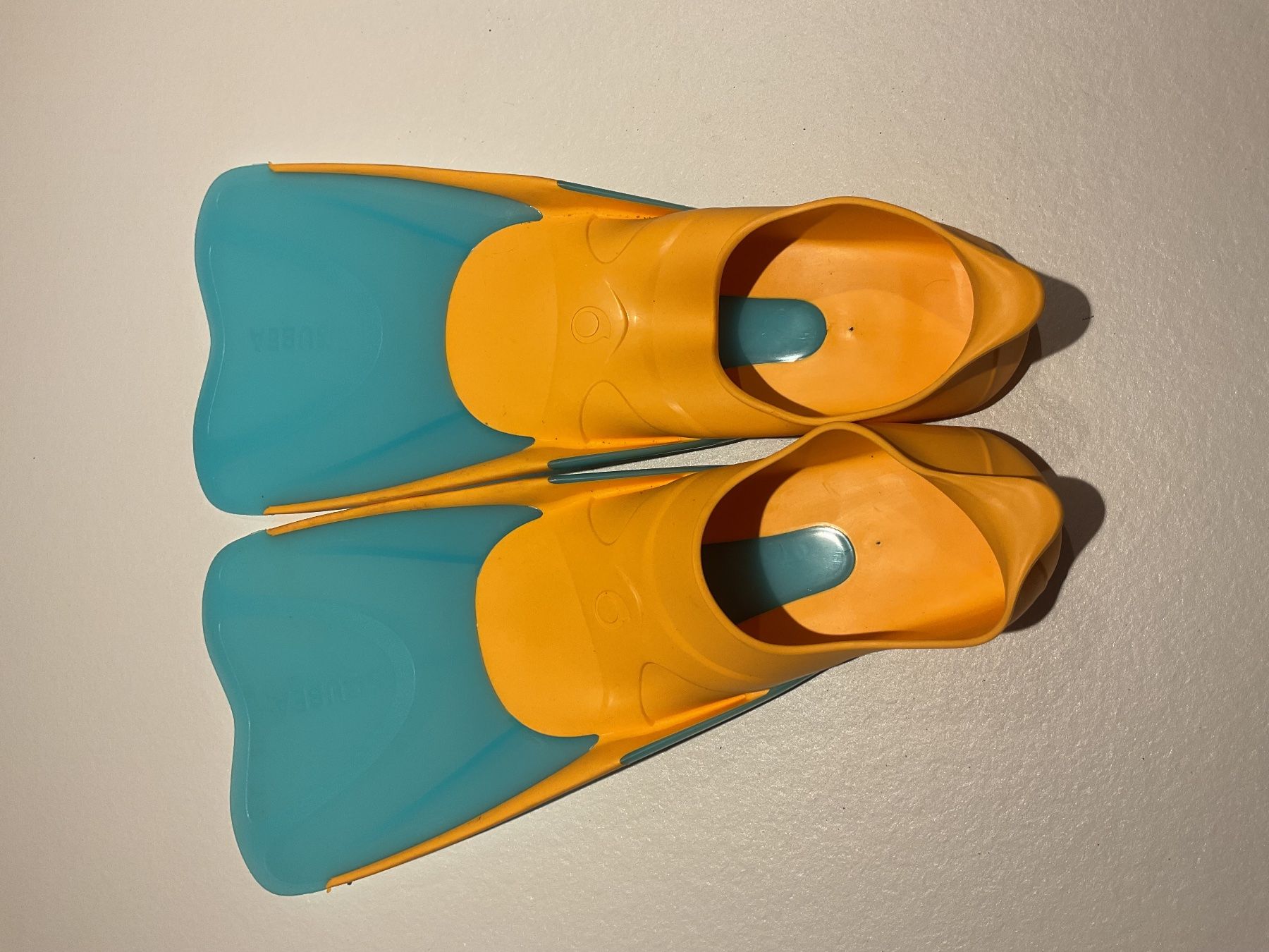 Decathlon Flossen, Masken & Schnorchel: Schwimmflossen - Gr. 34-35 – Gebraucht aus Binningen von aluska1