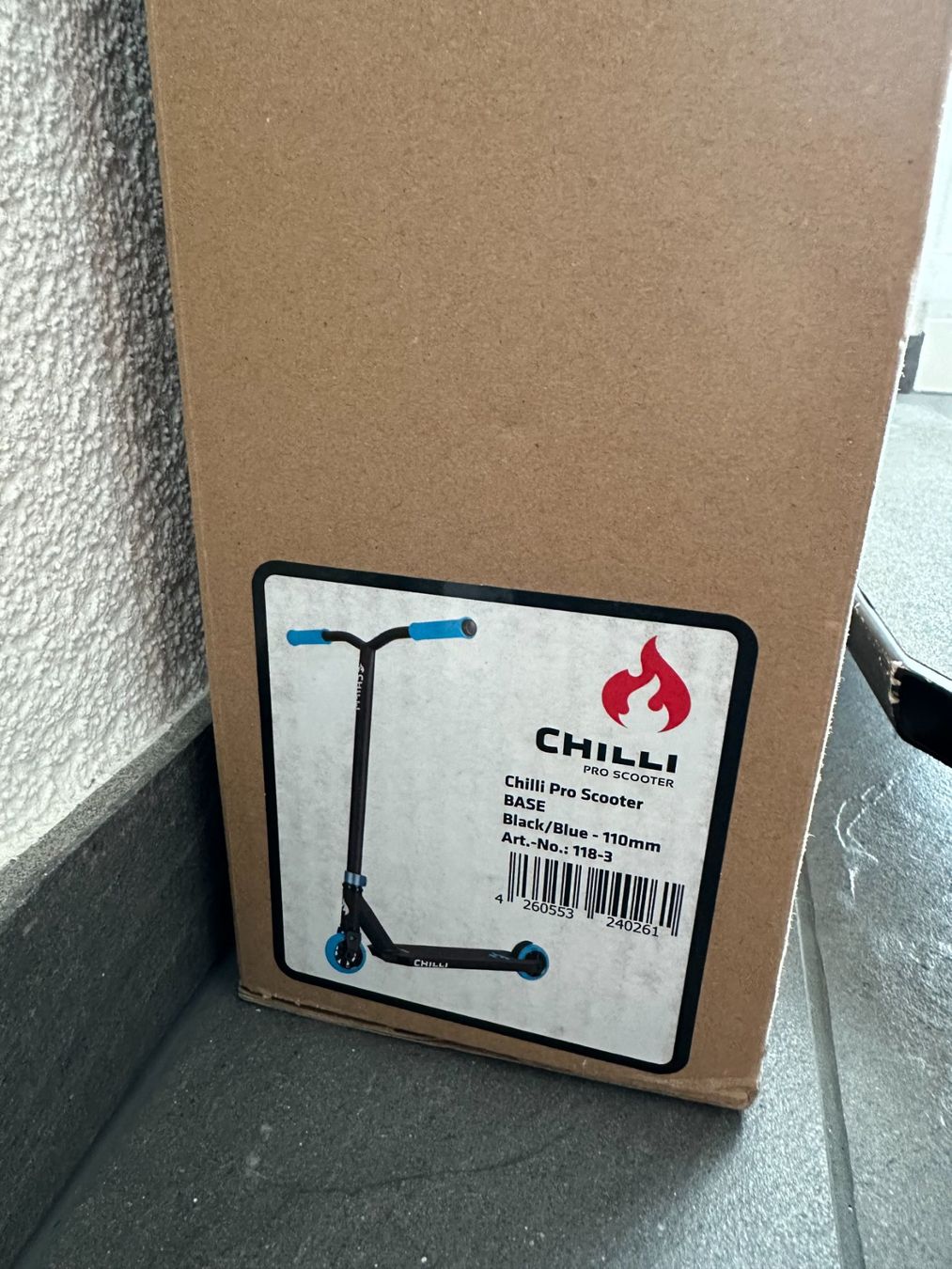 Chilli Kickboard: Chilli Pro Scooter Base Schwarz/Blau – Usato da Boppelsen venduto da KASIBO 1