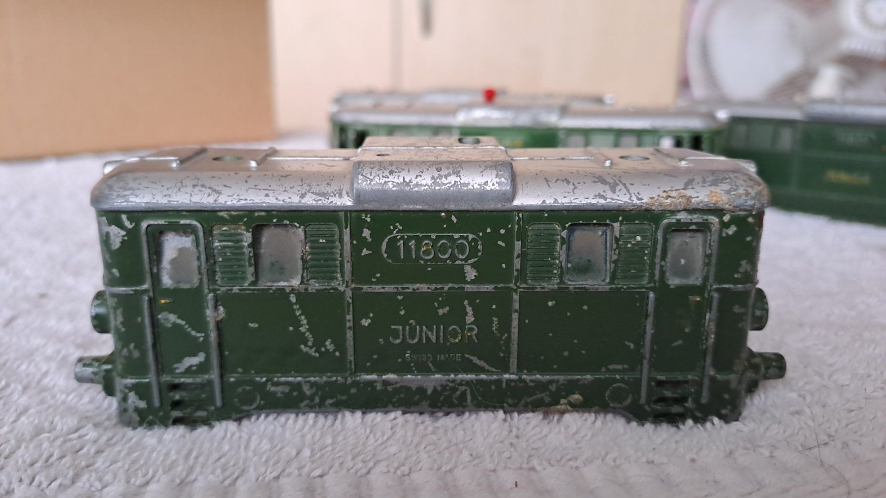 Modellini di ferrovie: Junior 4 leere Gussgehäuse / 9 – Usato da Winterthur venduto da Riebeli333 4