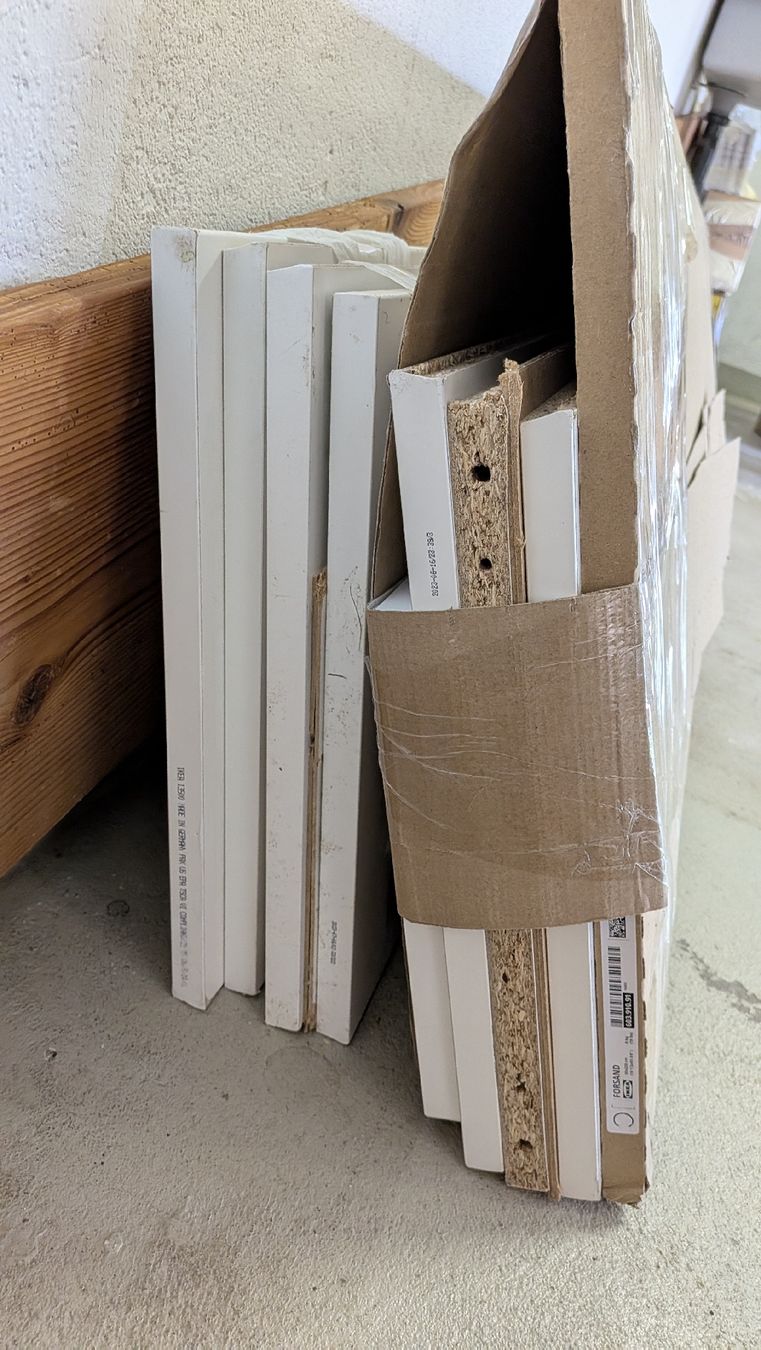 Ikea Guardaroba: 3 IKEA PAX White 235cm height, 35cm deep, 50+50+75 – Usato da Meilen venduto da altt 2