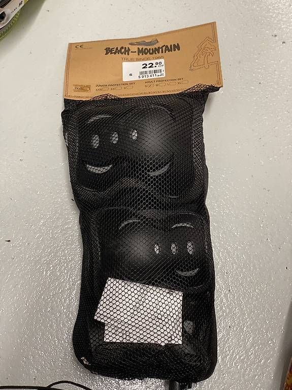 Inline-Skating & Rollschuhe: Inline Skate protection set S – Gebraucht aus Stetten SH von ald_pz9n