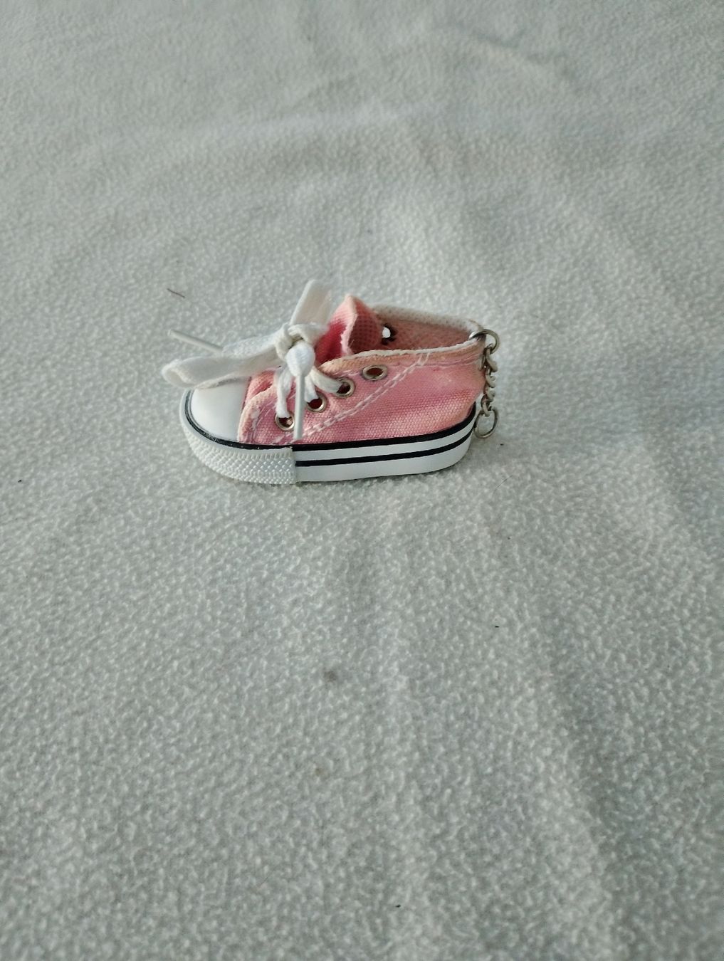 Portachiavi: Sneaker Schlüsselanhänger – Nuovo (secondo la descrizione) da Frutigen venduto da nev_rb7v 1