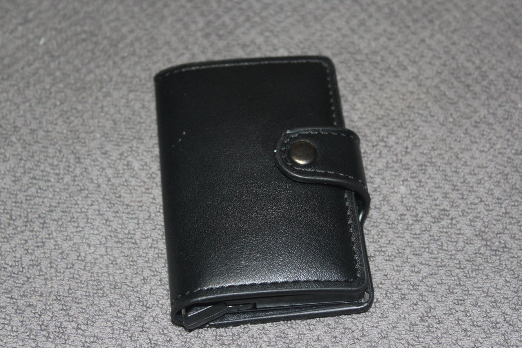 Brieftaschen: schwarz RFID Block Leder Karten etui – Neu (gemäss Beschreibung) aus Kirchdorf AG von suntory010