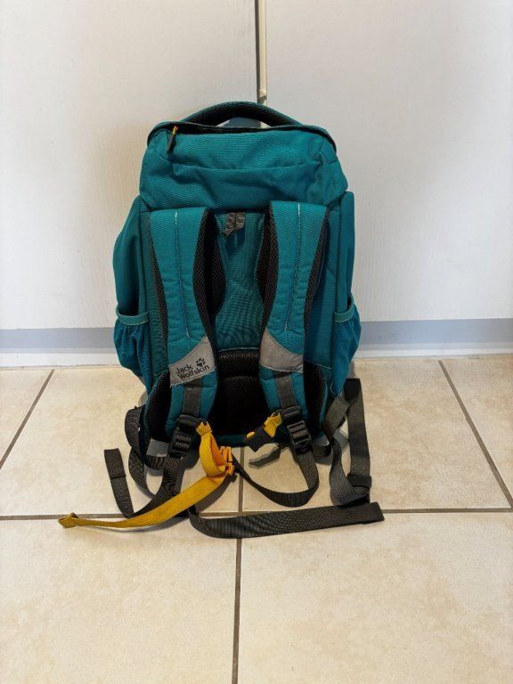 Jack Wolfskin Borse & Zaini: Jack Wolfskin Explorer 16 Kinder-Wanderrucksack – Usato da Boswil venduto da simtown 1