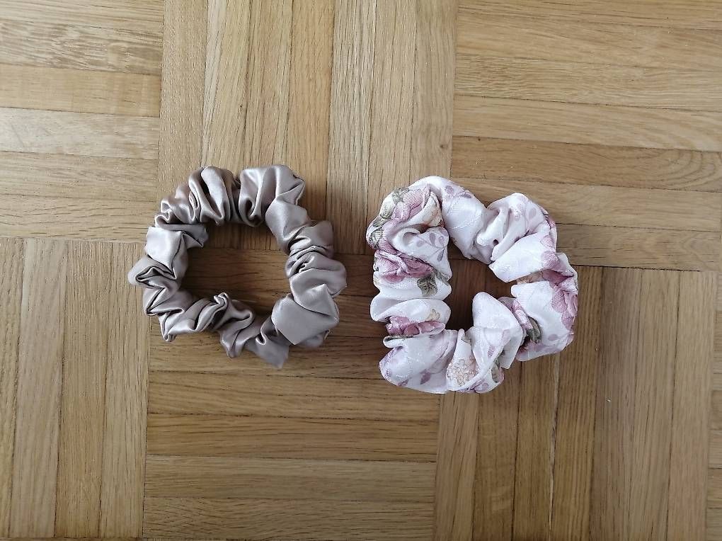 Accessori per capelli: Scrunchies per capelli – Nuovo (secondo la descrizione) da Davesco-Soragno venduto da Mia_sii
