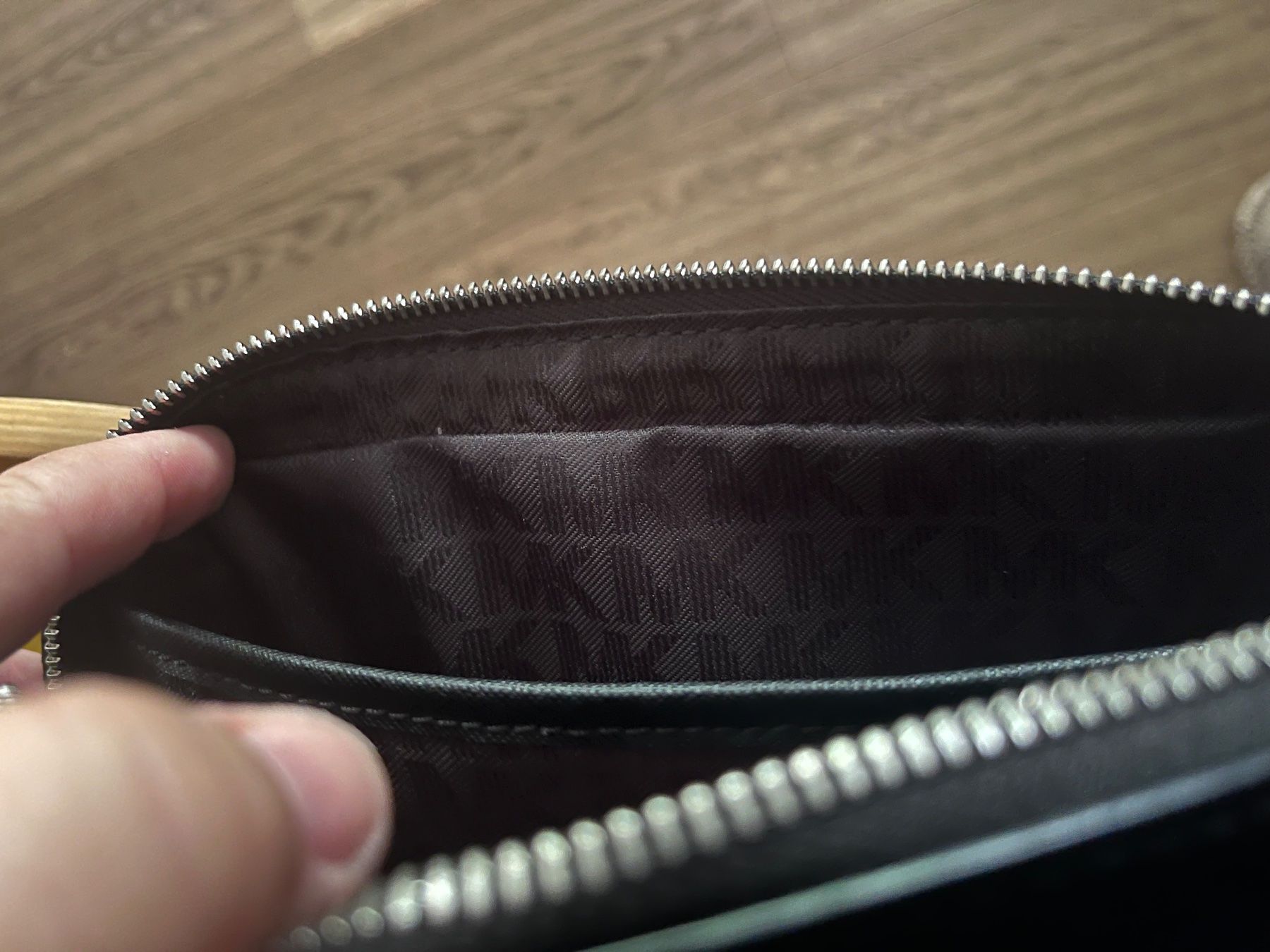 Michael Kors Sacs femmes: Sac Michael Kors – D'occasion à Biel-Bienne par Doriskoloris 4
