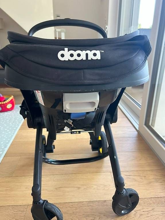 Carrozzine: Poussette / siège auto Doona en excellent état – Usato da Ecublens VD venduto da quackos 2