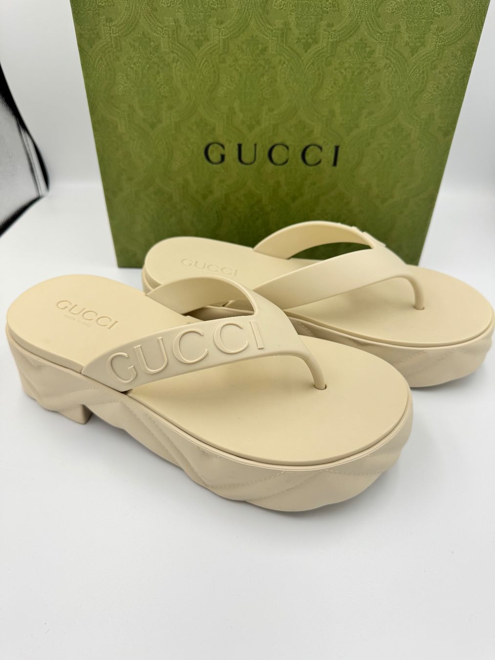 Gucci Scarpe da donna: Gucci Flip Flop Grösse 37 – Nuovo e nell'imballaggio originale da Wiedlisbach venduto da Sistershop 3