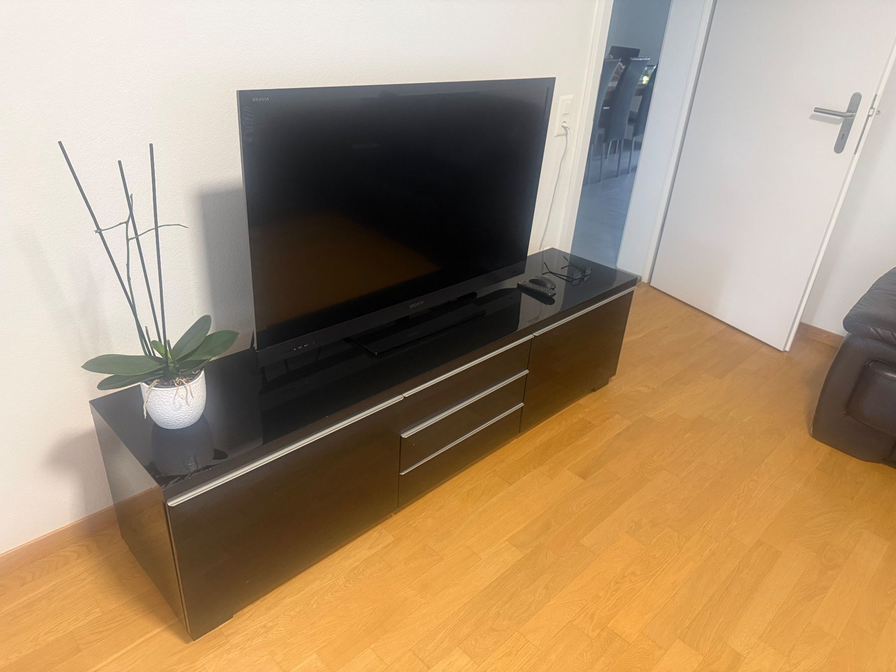 Ikea Meubles TV: TV  Kommode – D'occasion à Niederscherli par ija_y67c 1