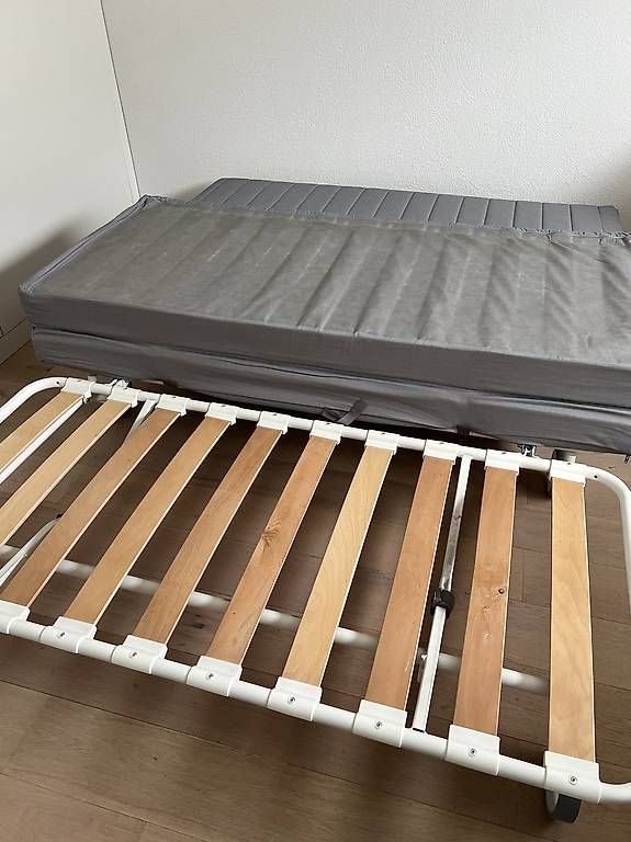 Divani: Bettsofa  – Usato da Neuendorf venduto da babylon05 3