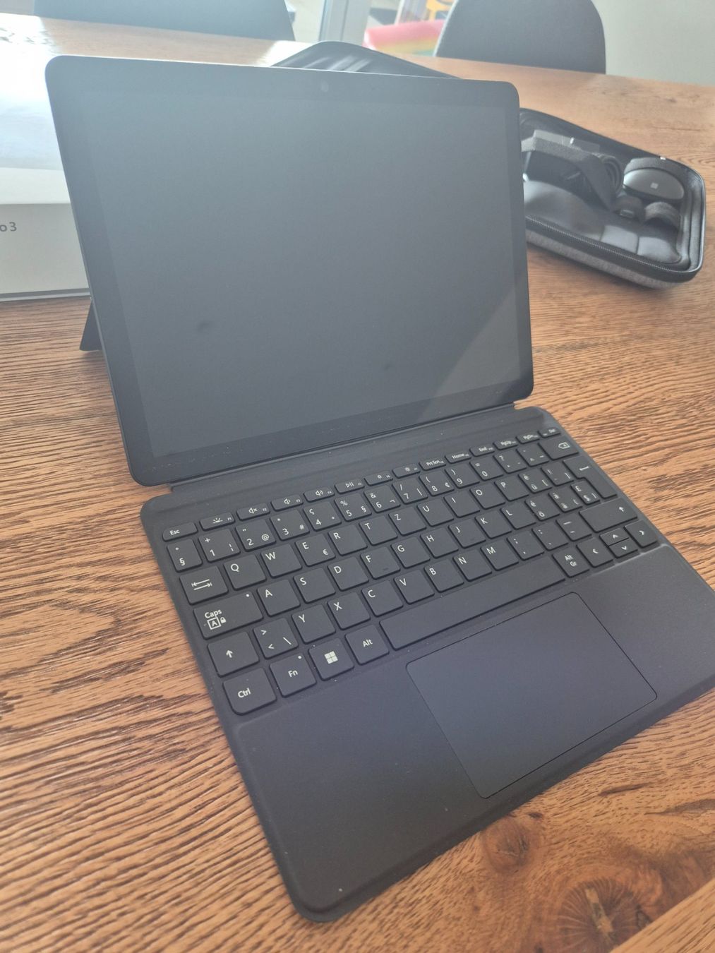 Microsoft Tablet PC: Surface Go 3 - 128GB, 8GB RAM – Usato da Wünnewil venduto da Kev-G 4